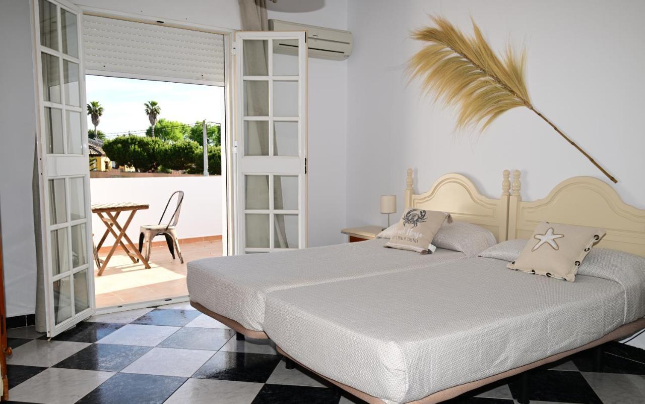 Hostal Del Faro Conil De La Frontera Exterior foto